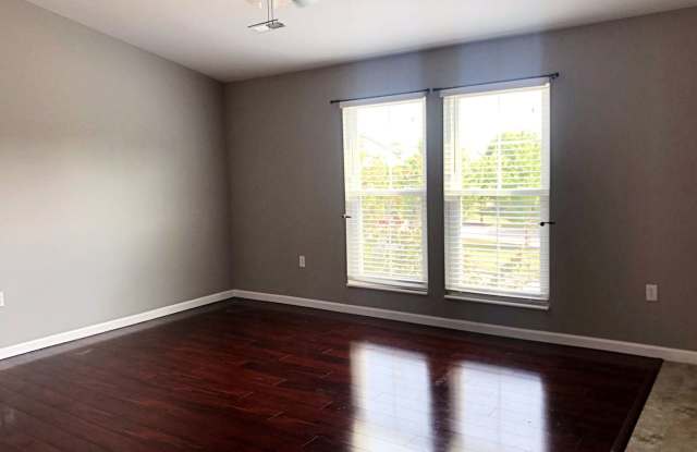4223 Capri Way Gallery 2