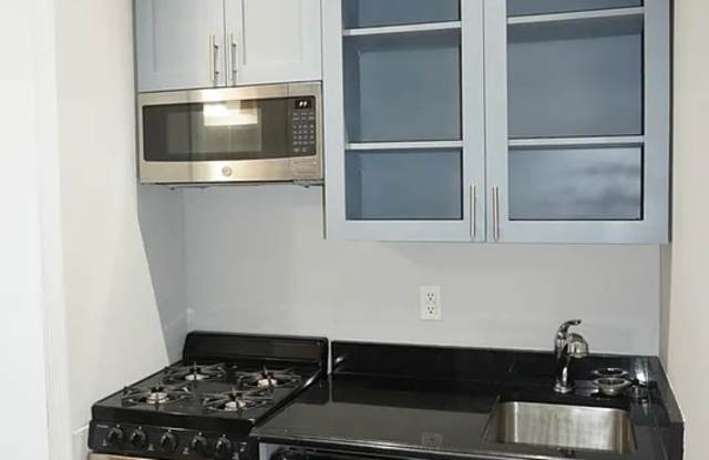697 10th Avenue - 697 10th Avenue, New York City, NY 10036