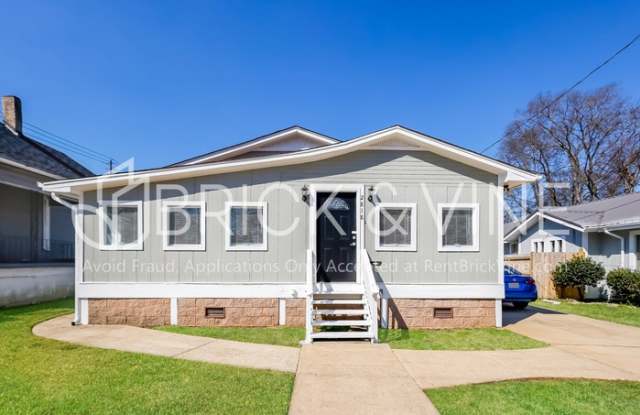2818 Avenue G photos photos