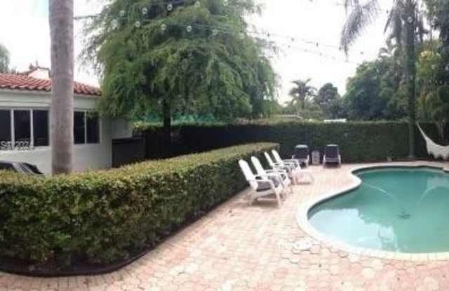 4630 SW 10th St - 4630 Southwest 10th Street, Miami-Dade County, FL 33134