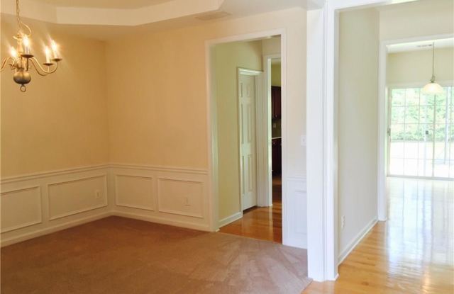 5015 Cypress Point Drive Gallery 4