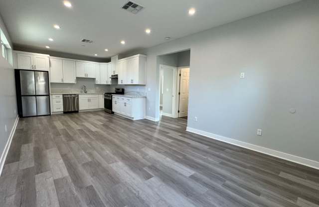 Newer 2BR/1BA ADU Built in 2023 with Central A/C — Pet Friendly Gallery 3