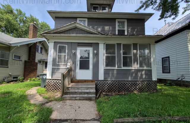 FOR RENT- 1404 W 2nd St *NEWLY REMODELED* PETS OK* Gallery 1