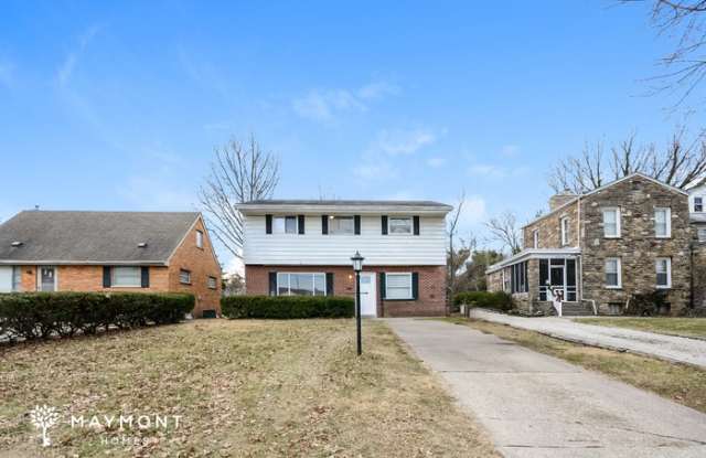 8273 Bobolink Avenue - 8273 Bobolink Avenue, North College Hill, OH 45231