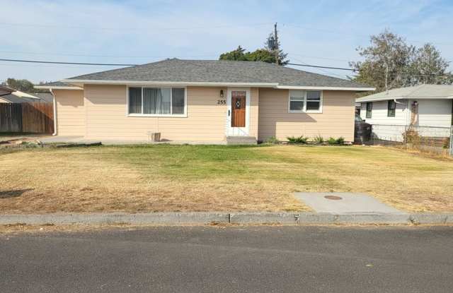 3 bed 1.5 bath house in Ephrata photos photos