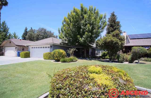 Remarkable Home Near Old River and White Ln! photos photos