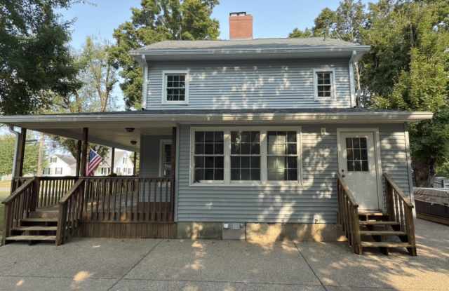 923 North Main Street photos photos