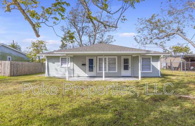 2718 Demarest Street photos photos