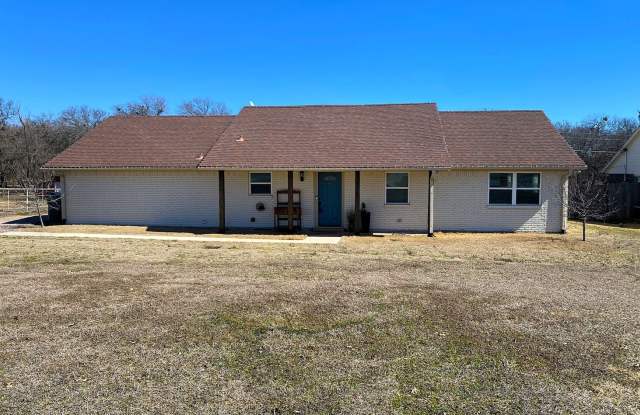 COME TO THE COUNTRY! ROOM TO ROAM! SHERMAN TX 3/2 photos photos