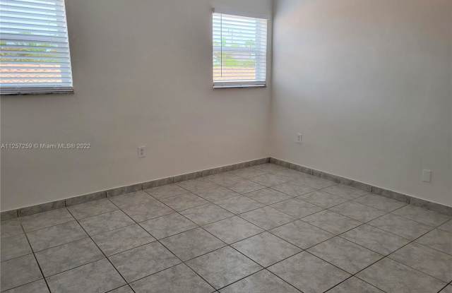 2150 Bay Drive Gallery 4