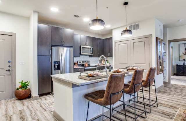 Avalon Benbrook photos photos