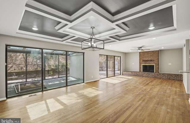 2815 NORTHWIND Road Gallery 3