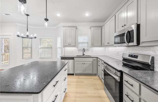 100 Selkirk Drive Gallery 4