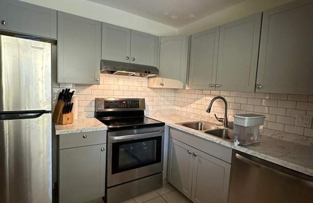 132 S Cypress Road photos photos