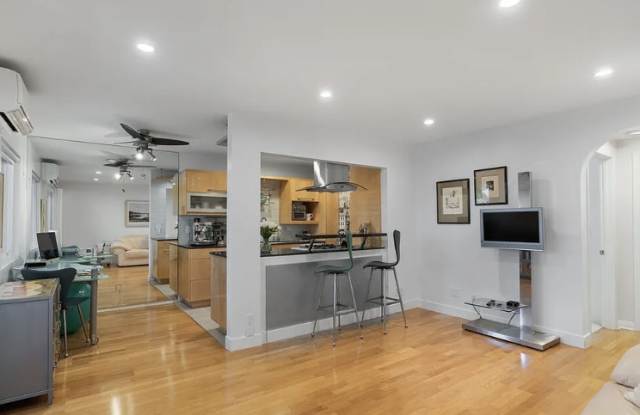 848 Pacific St Unit 2 photos photos