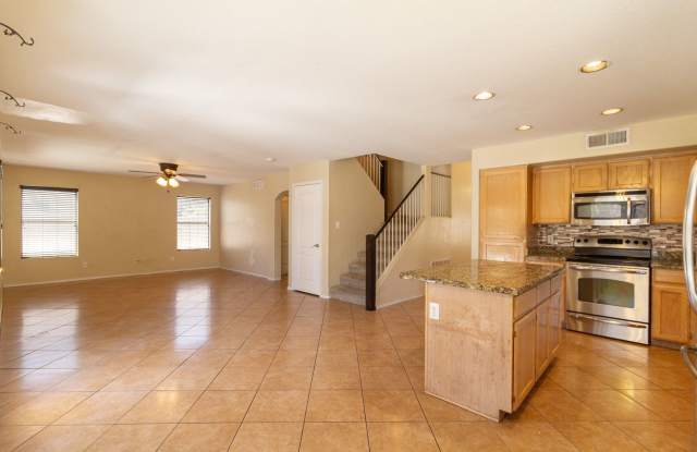 AMAZING 4 BED, 2.5 BATH HOME LOCATED NEAR 67TH AVE  UNION HILLS - 6423 West Escuda Road, Glendale, AZ 85308