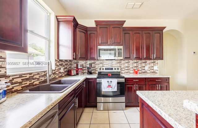 2139 Mallard Creek Cir Gallery 4