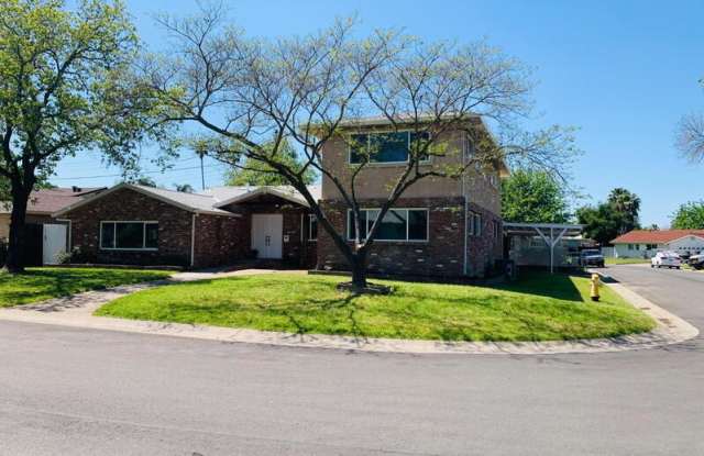 2445 Town Circle photos photos