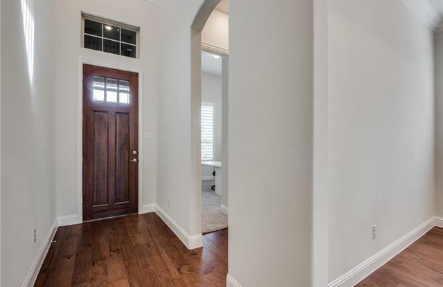 1836 Remington Drive Gallery 3