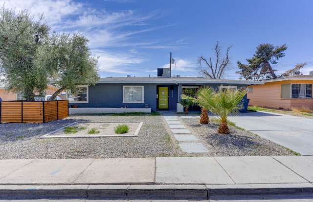 VINTAGE SINGLE STORY 4 BEDROOM HOME IN 89104 photos photos