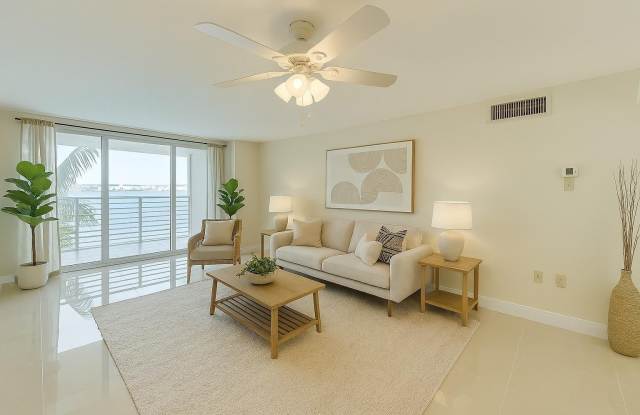 1175 NE Miami Gardens Drive Gallery 2