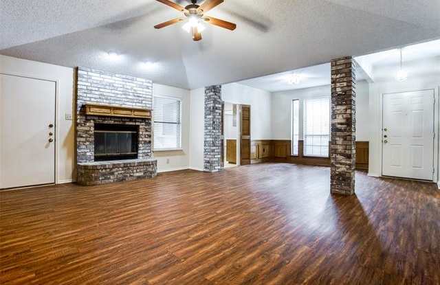 4207 Meadow Park Drive Gallery 4