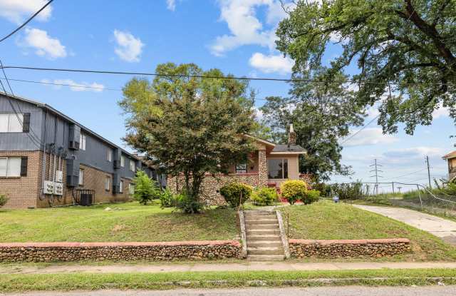 2320 Court R Gallery 3