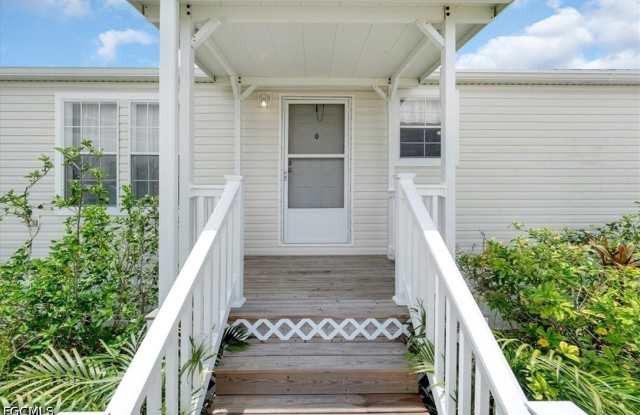 701 Coral Drive Gallery 3