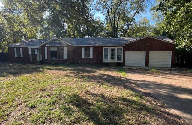 Massive 3/bed, 2 bath, newly updated! photos photos Massive 3/bed, 2 bath, newly updated! photos photos