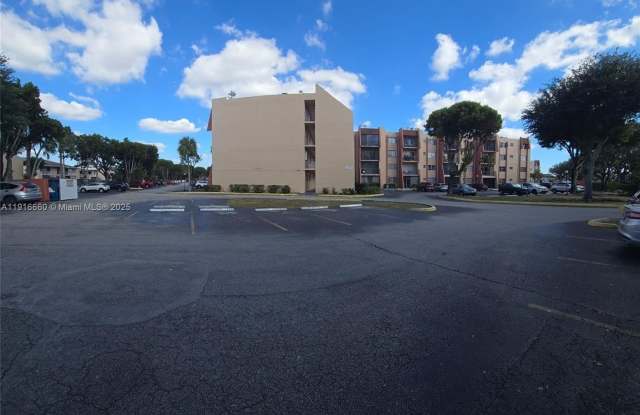 13707 Kendale Lakes Cir photos photos 13707 Kendale Lakes Cir photos photos