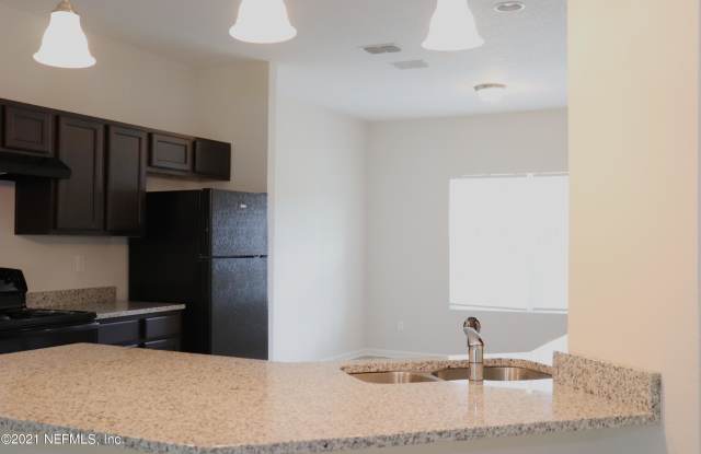 5913 LORAN DR N Gallery 2