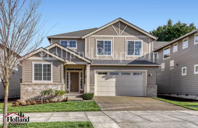 Beautiful 4-bedroom, 3-bathroom residence in desirable Hillsboro, OR. photos photos