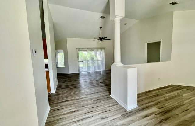 3227 SW 11th Ct Gallery 2
