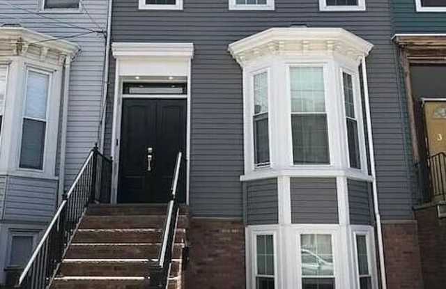 320 New York Avenue photos photos