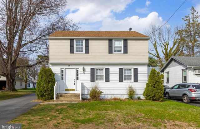 307 DICKINSON ROAD photos photos