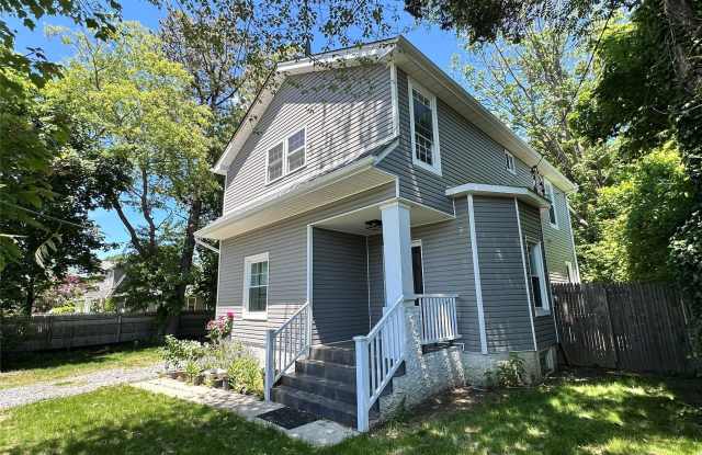 9 W 19th Street - 9 West 19th Street, Huntington Station, NY 11746