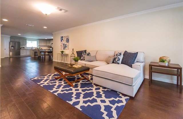 3782 Winfield Avenue Gallery 2