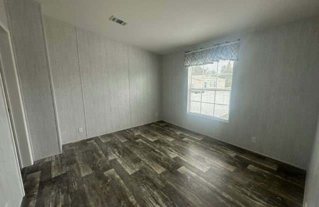 2025 Bren Mar Court Gallery 4