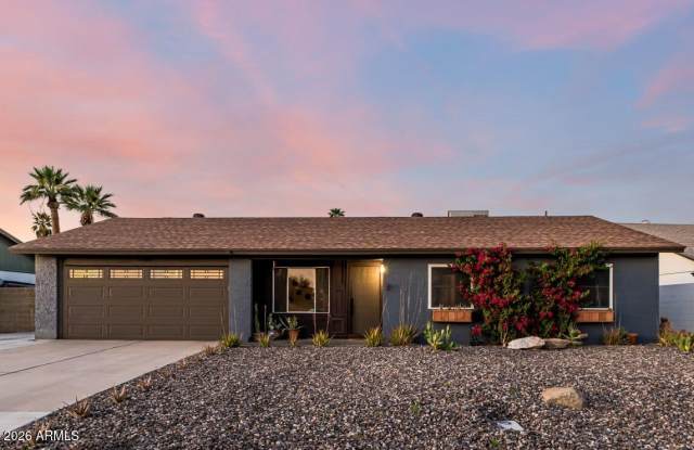 2200 N LOS ALTOS Drive Gallery 1