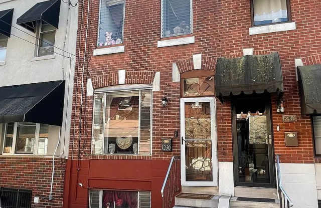 Beautiful 3 Bedroom House Available Near Jefferson Hospital photos photos