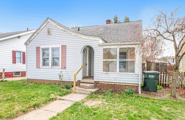 1210 Oakland St photos photos