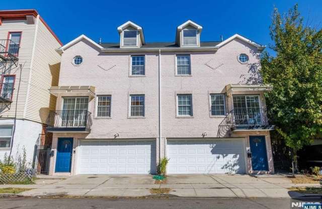 87-89 Pine Street photos photos