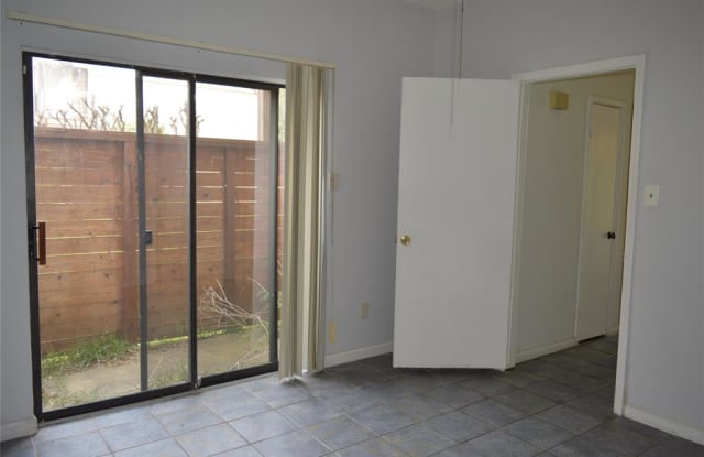 8213 Sands Point Dr - 8213 Sands Point Drive, Houston, TX 77036