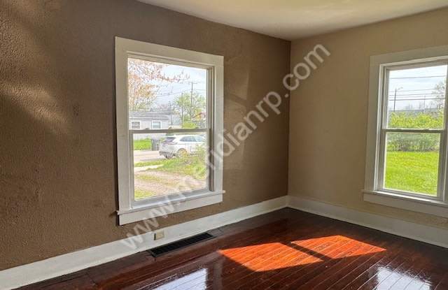 2922 Manford Street Gallery 4
