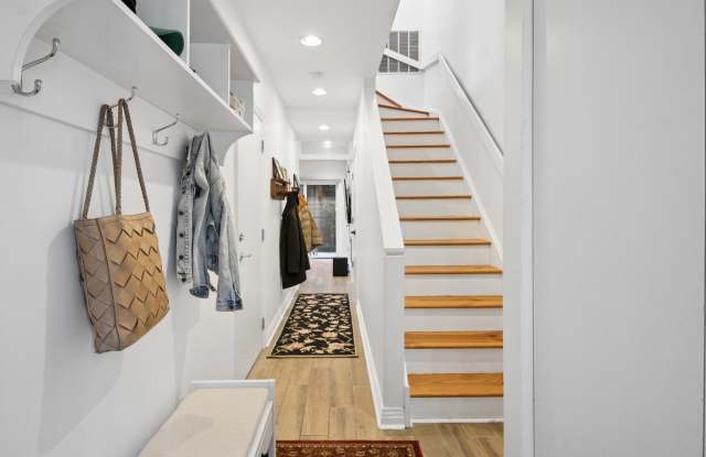 310 N Clinton Street Gallery 2