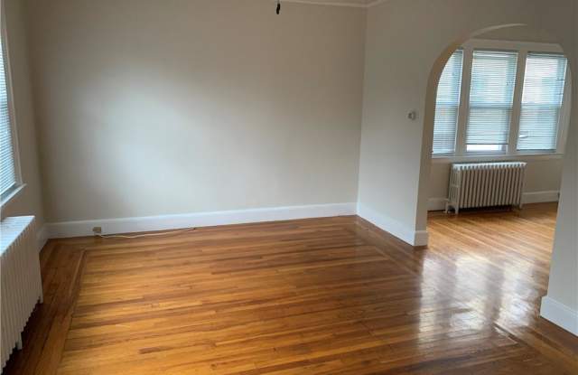 158-160 Lamson Street Gallery 2