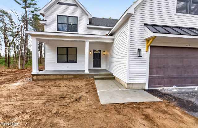 622 Acland Boulevard Gallery 2