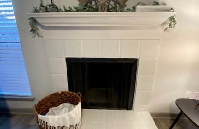 Trailpoint at the Woodlands Gallery 2