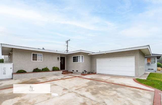 Bright  Spacious Single-Story 4-Bedroom Home in La Mirada – Open Layout photos photos