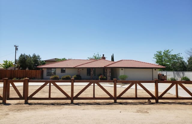 13968 Crow Rd. - 13968 Crow Road, Apple Valley, CA 92307